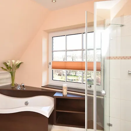 Ferienwohnung Seebrise Апартаменти Sellin (Rugen)