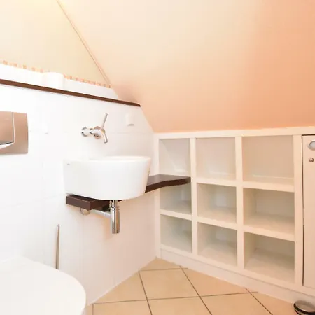 Ferienwohnung Seebrise Апартаменти Sellin (Rugen)